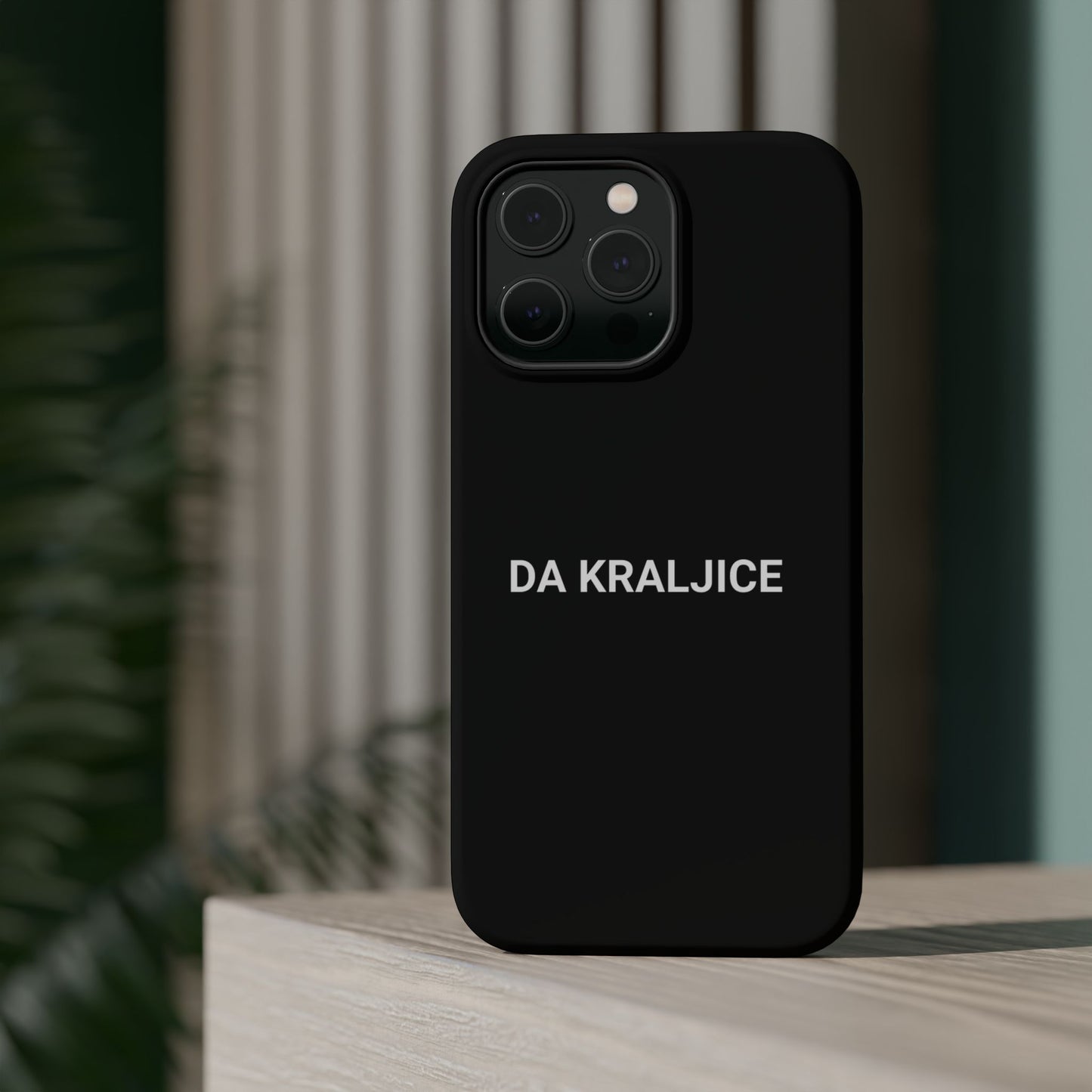 DA KRALJICE - Magnetic Tough Cases